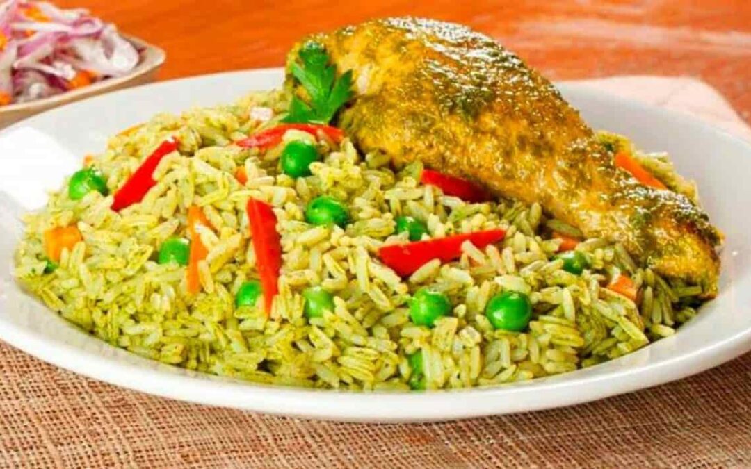 El arroz con pollo: plato delicioso del Perú