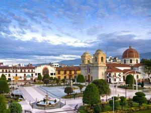 HUANCAYO PLAZA CONSTITUCION